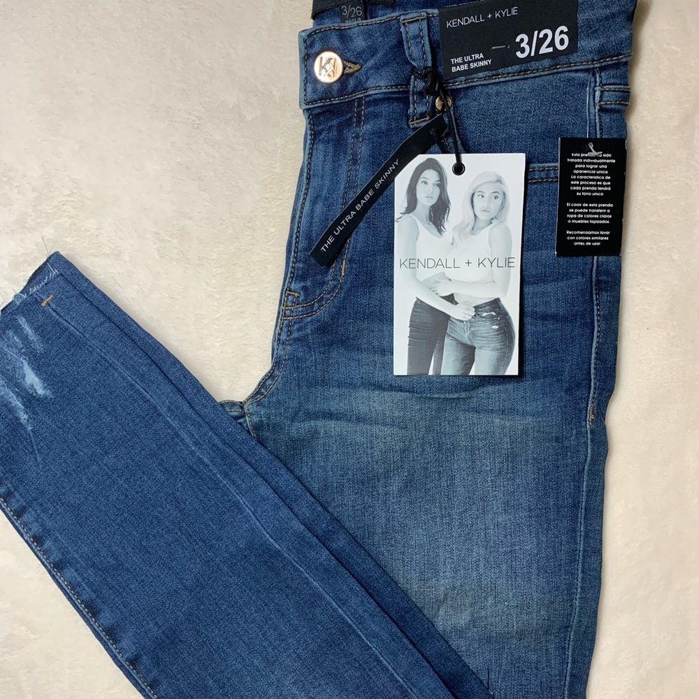 KENDALL + KYLIE Jeans